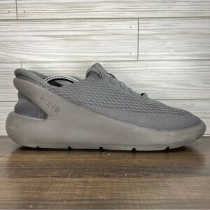 Kizik Roamer Gray Shoes - M 10.5 -‎ W 12